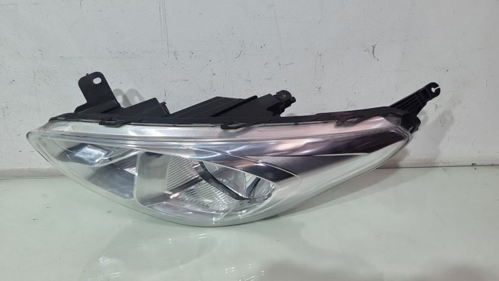 Farol Diant Esq Ford Ka 2019/2021 Usado