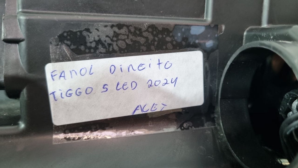 Farol Dir Chery Tiggo 5 LED 2024 Usado