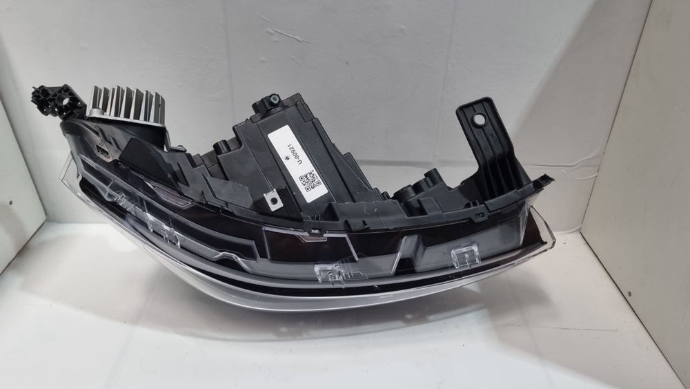 Farol Dir Fiat Fastback Full LED 2021/2023 Usado