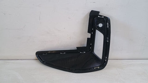 Grade Milha Esq Parachoque BMW 320i M Sport 2023/2026