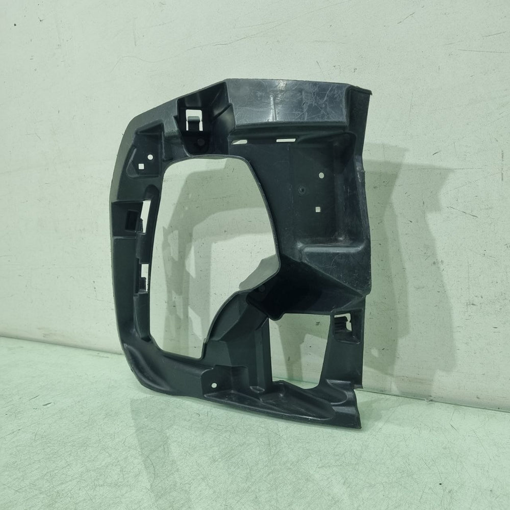 Suporte Farol Esq VW Virtus 2023/2025 Usado