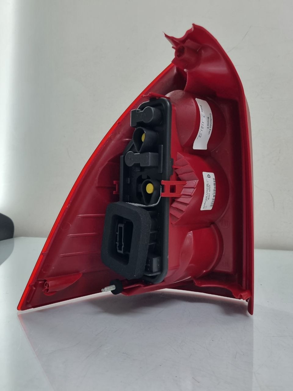 Lanterna traseira lado direito peugeot 307  sw 2006 a 2012