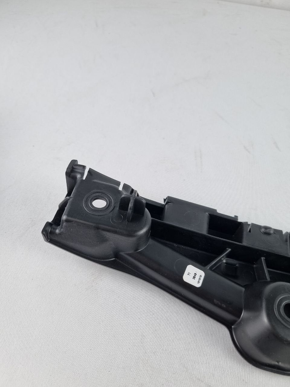 Guia Suporte Para-choque Diant Dir Renault Sandero Logan 2014/2020