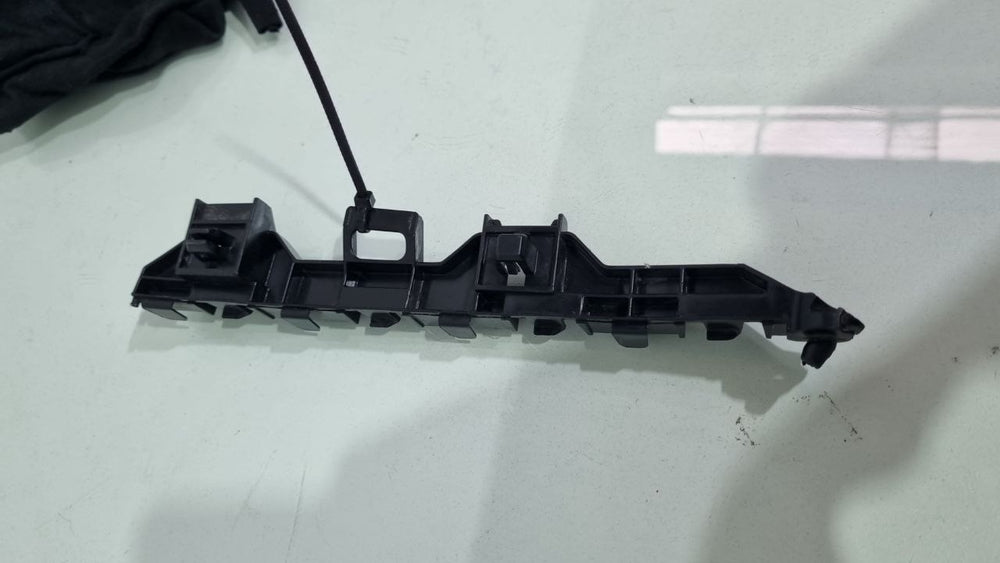 Suporte Guia Para-choque Diant Esq Honda City 2015/2021