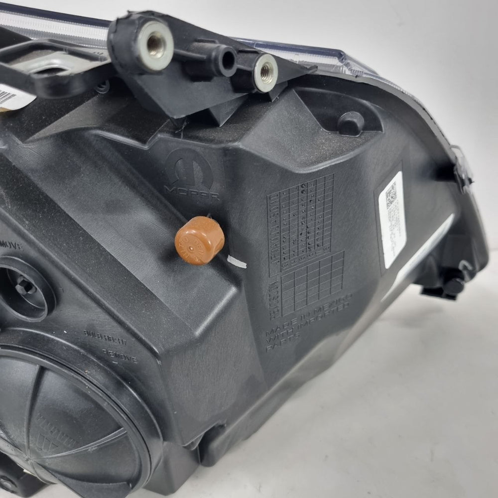 Farol Diant Esq Dodge Ram Promaster 2014/2019
