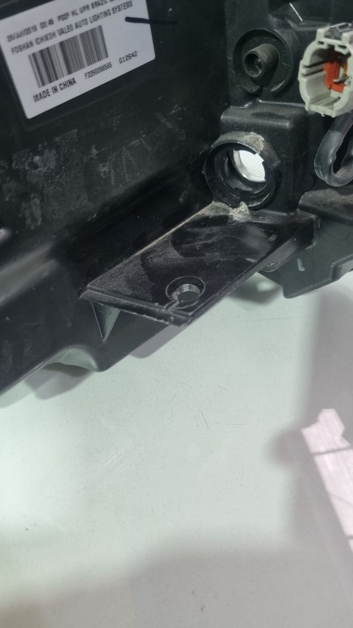 Farol Diant Esq Nissan Kicks 2017/2019 Usado
