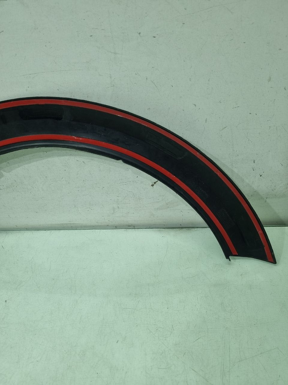 Moldura Paralama Traseiro Esquerdo Volkswagen Gol G6 2013/2017 Usado