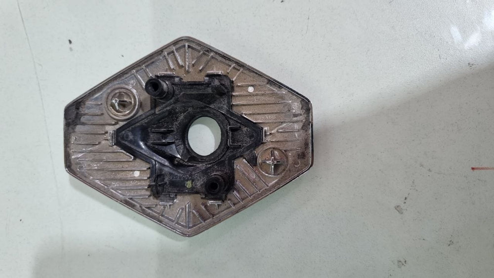 Emblema Tampa Tras Renault Kwid 2018/2025