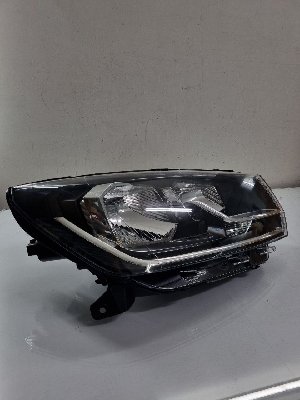 Farol Diant Dir Volkswagen Gol/Saveiro 2017/2024