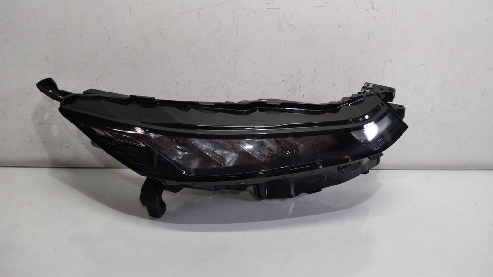 Farol lado direito full léd Nissan Kait