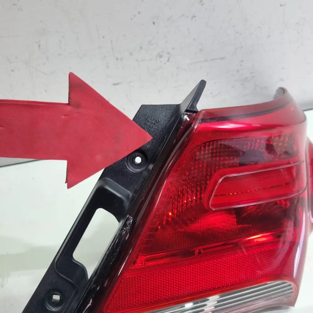 Lanterna Do Lado Direito Chevrolet Prisma Modelos 2017/2019