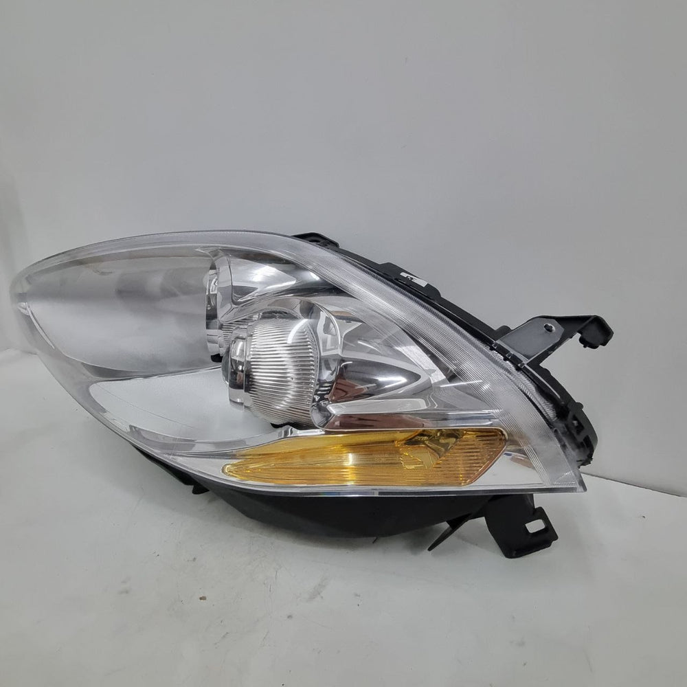 Farol Diant Esq TYC Fiat Bravo 2011/2015