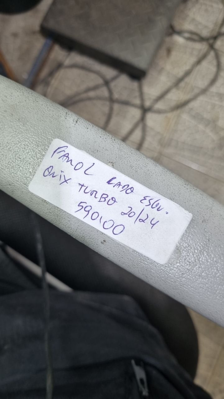 Farol Diant Esq GM Onix Turbo 2020/2024 Usado