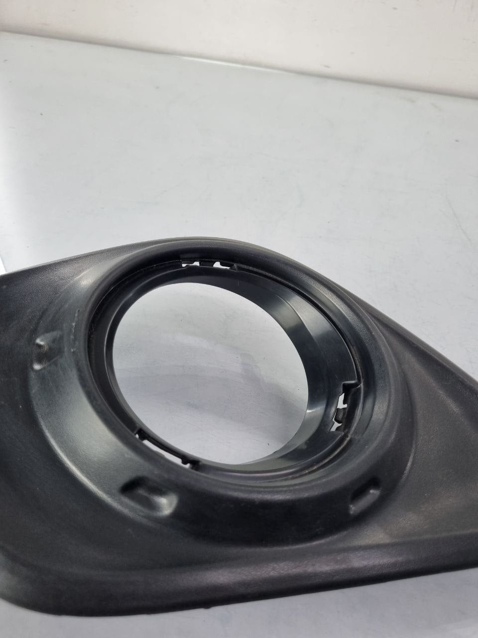 Moldura Farol de Milha Dir Toyota Hilux 2016/2018