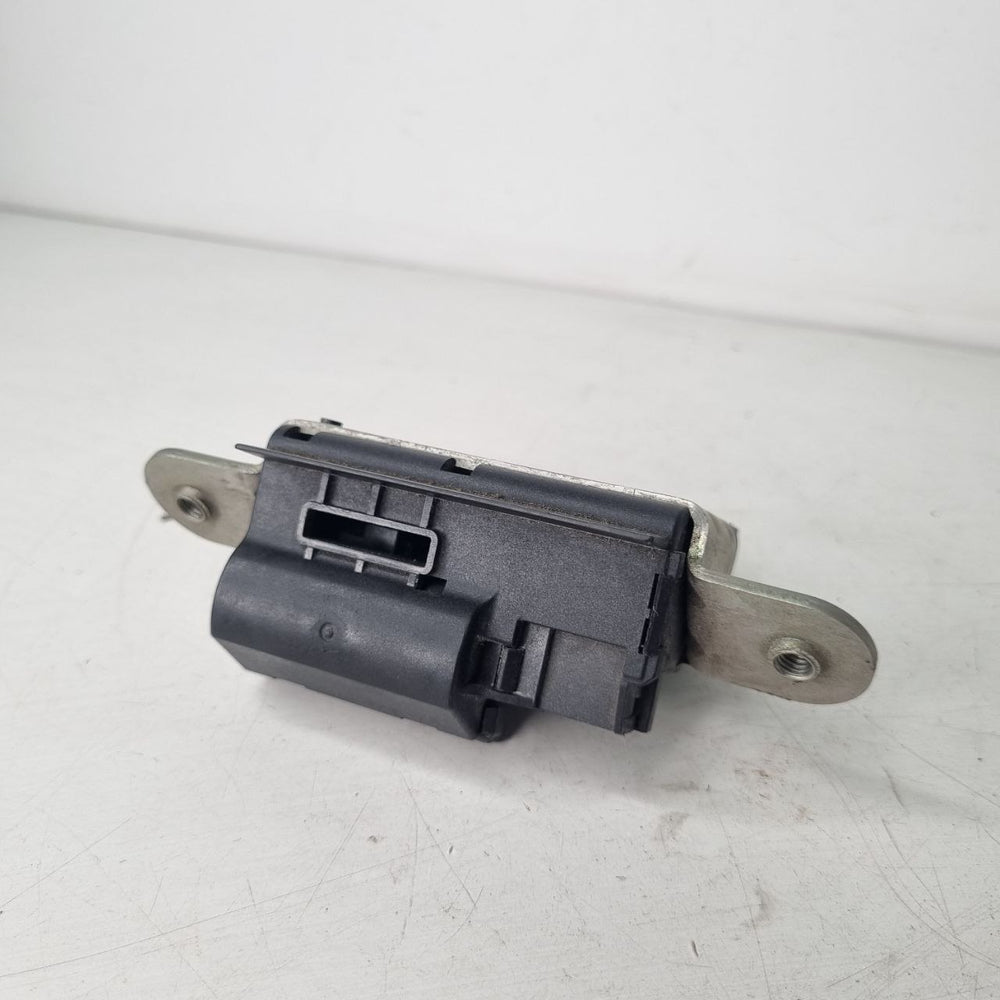 Fechadura Tampa Traseira Elétrica Fiat Idea 2011/2016