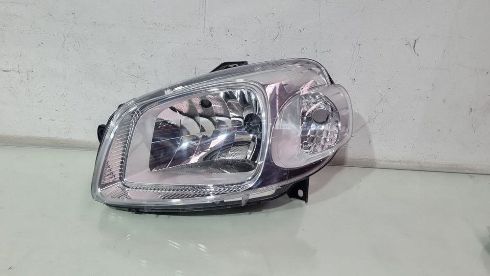 Farol Diant Esq Fiat Uno 2014/2024 Usado