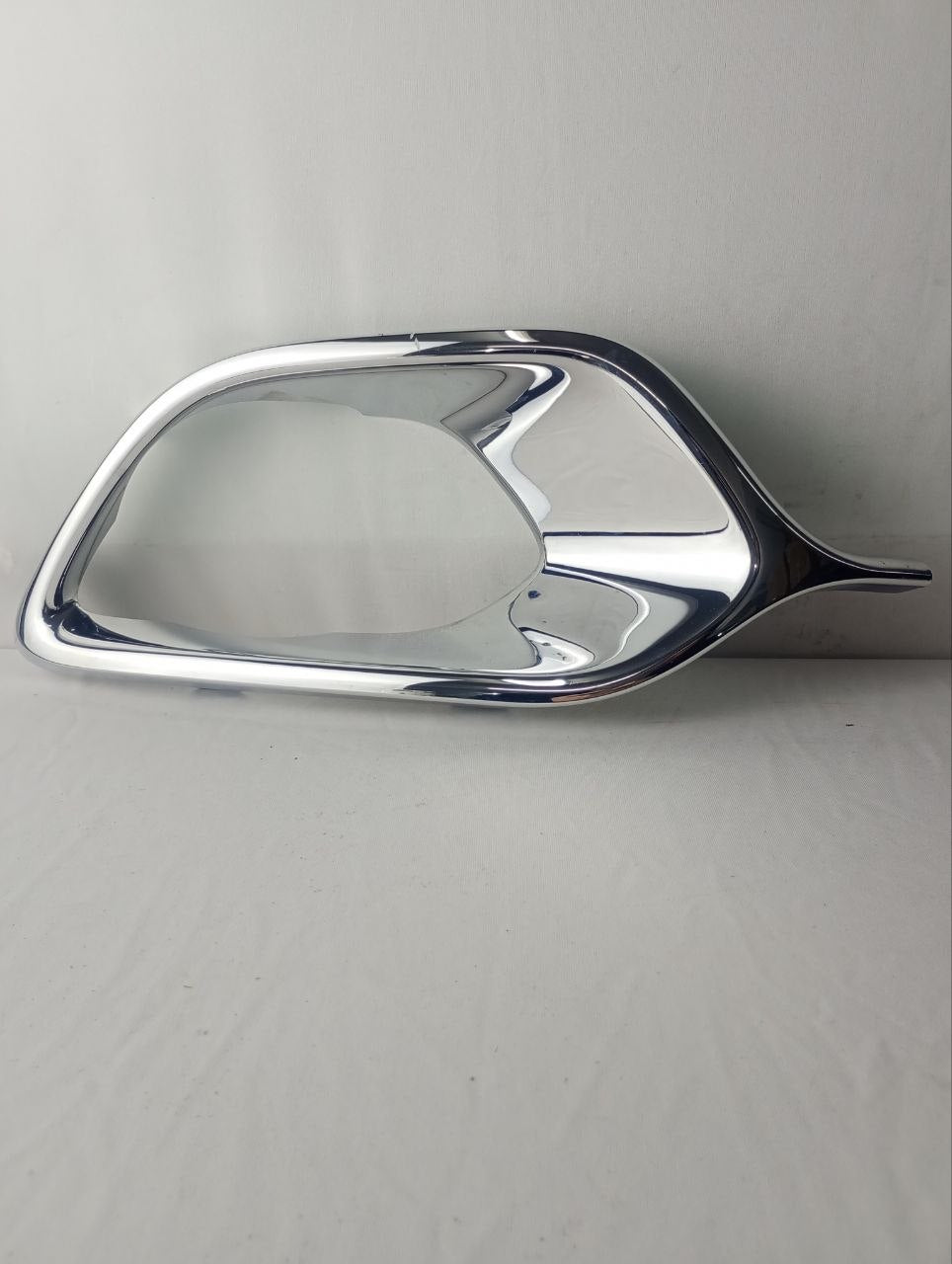 Moldura Farol Direita Renault Logan 2014/2018 Nova