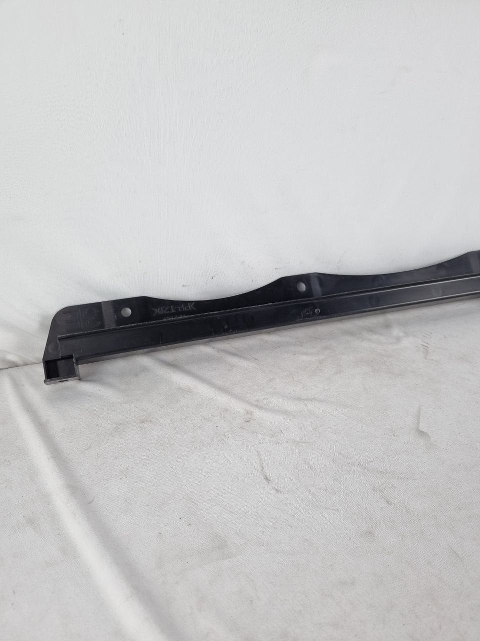 Vedador Inferior Condensador Nissan Versa 2020/2025 Novo