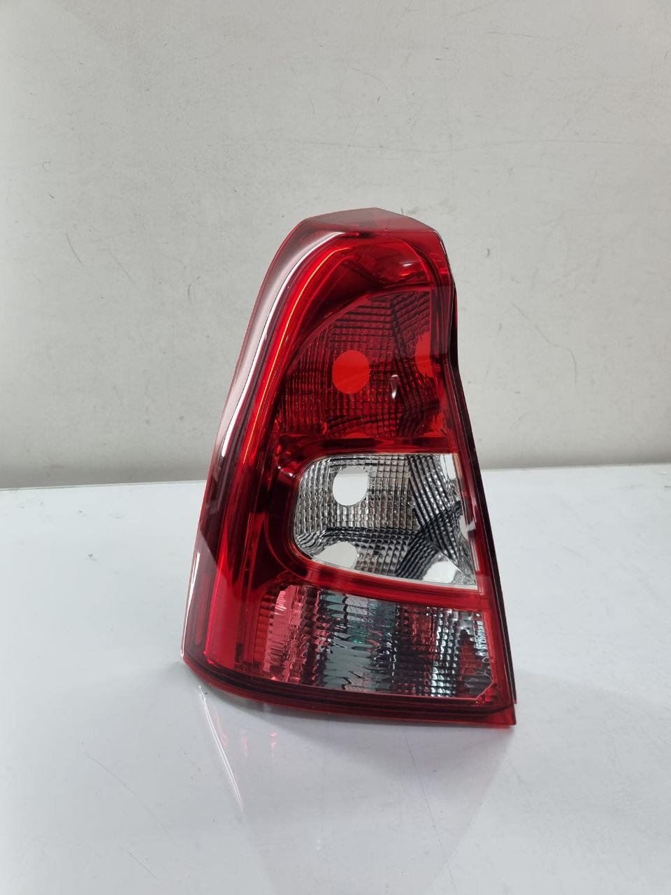 Lanterna Tras Esq Renault Logan 2010/2013