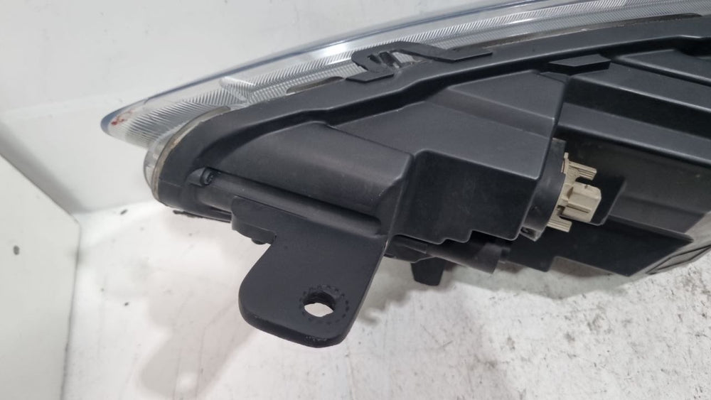 Farol lado direito máscara negra Ford ka 2018 a 2022