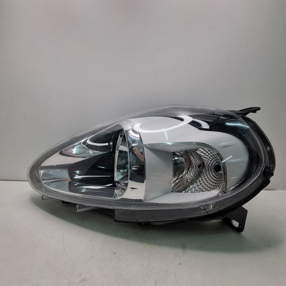 Farol Diant Esq Cromado Fiat Punto 2013/2018
