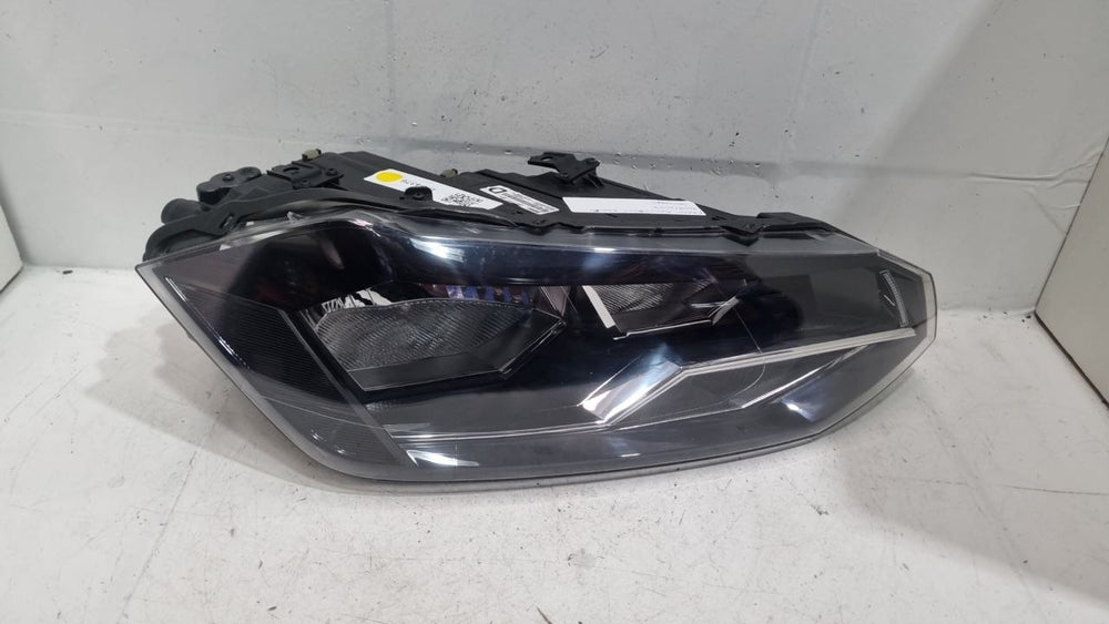 Farol Diant Dir Volkswagen Polo/Virtus 2018/2023