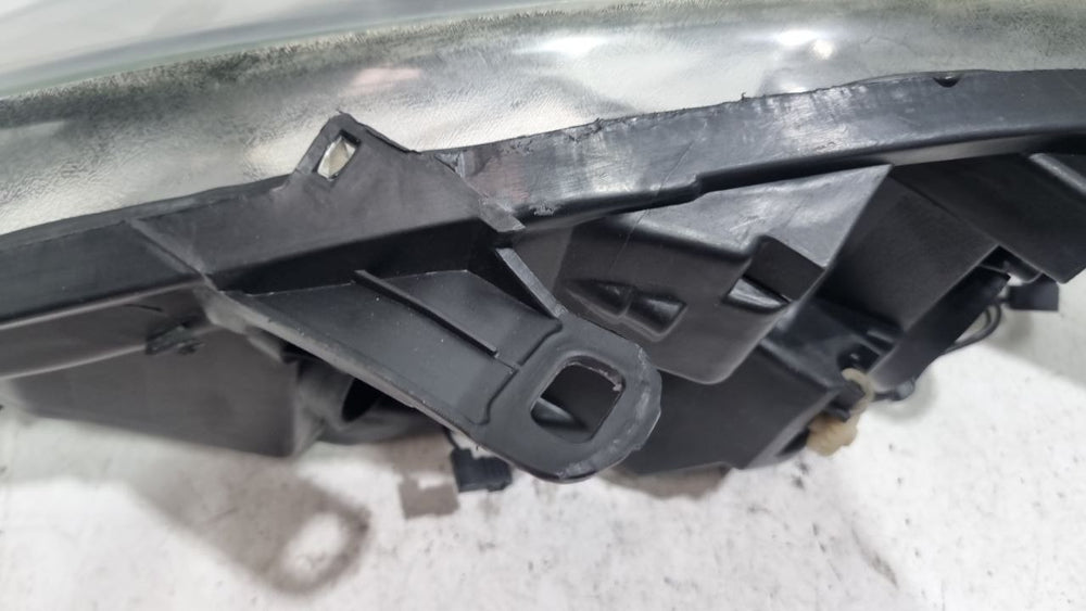 Farol Diant Dir Ford Fiesta 2011/2014