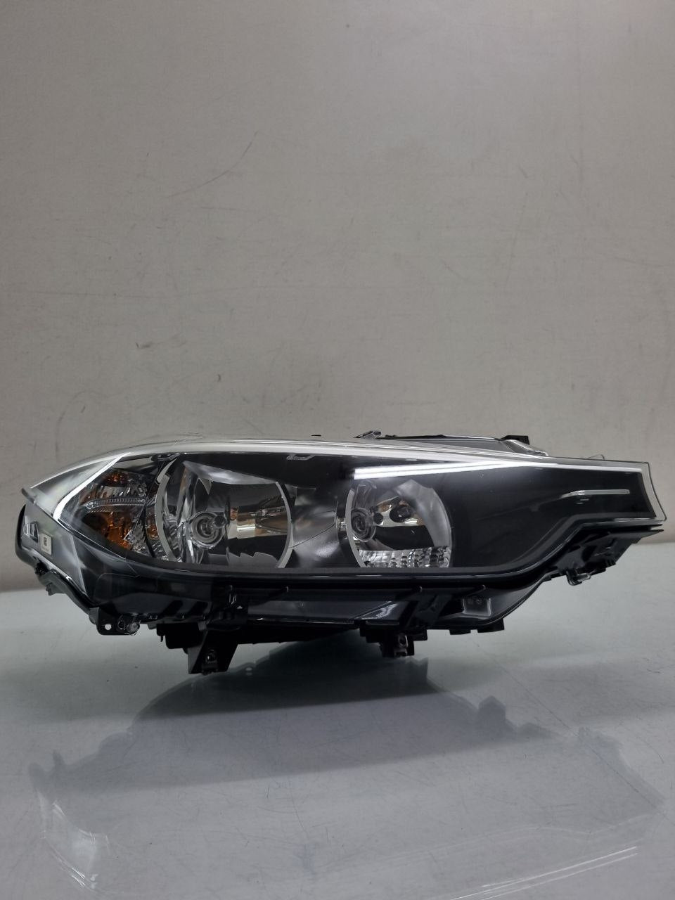 Farol Direito Serie 3 2013/2015 BWM Serie 3 320I F30 S/