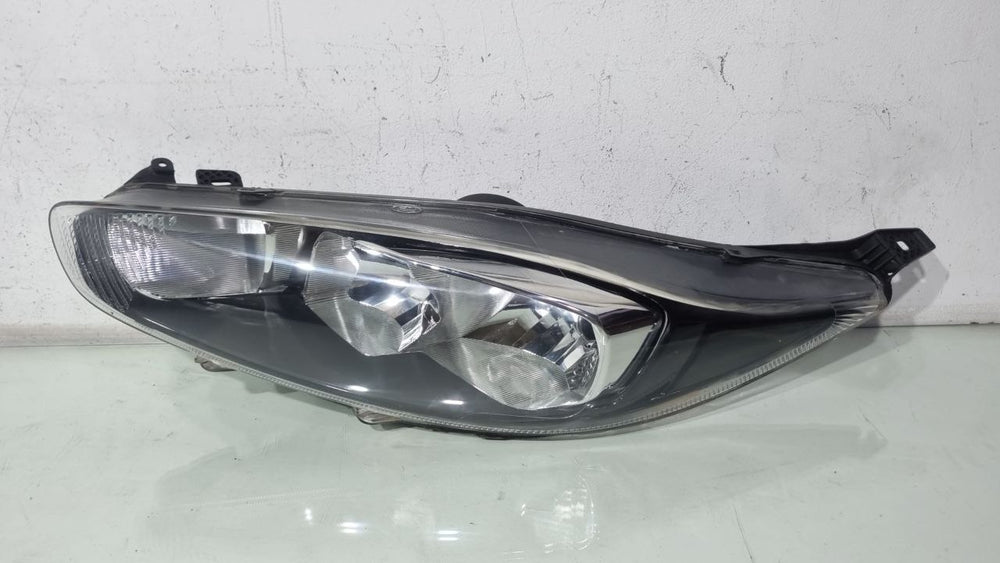 Farol Diant Esq Ford New Fiesta 2013/2019 Usado