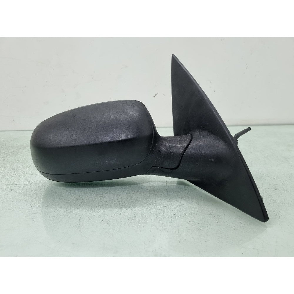 Retrovisor Direito Manual Chevrolet Corsa 2003/2010 Usado