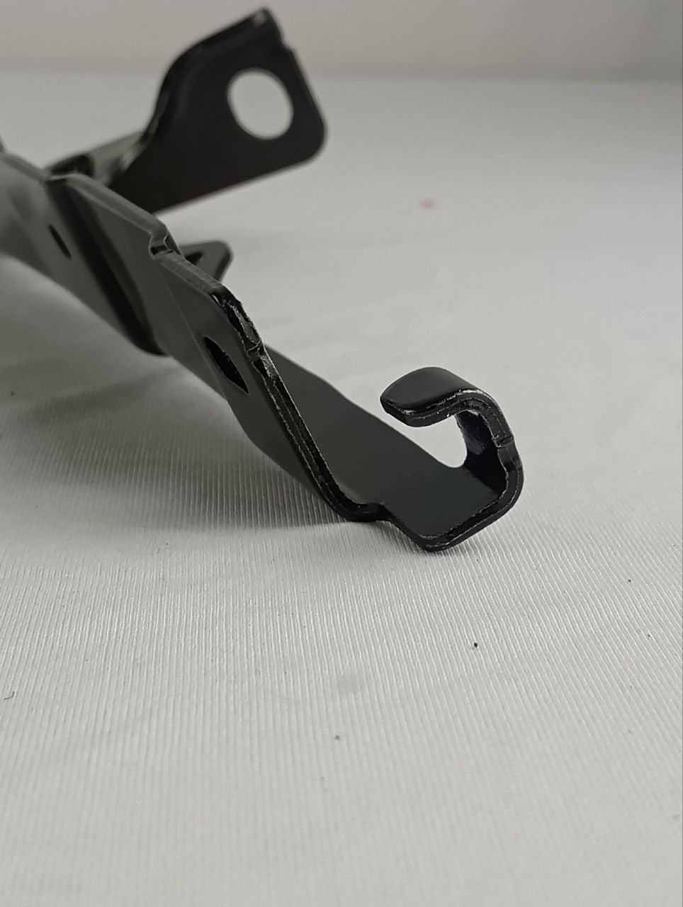 Dobradiça Capô Direita Peugeot/Citroën 207/C3 2006/2014 Nova