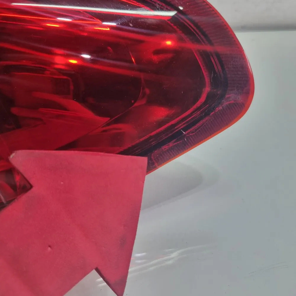 Lanterna Direita Kwid 2016 A 2021 Original Recuperado