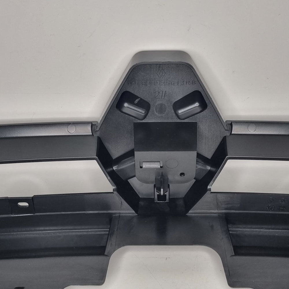 Sobre Grade Superior Parachoque Dianteiro Renault Duster 2012/2015 Nova