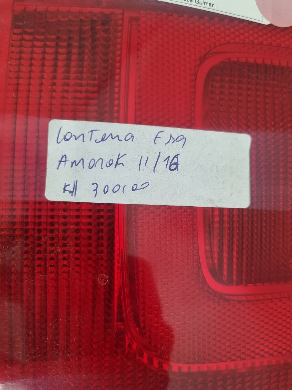 Lanterna Traseira Esquerda VW Amarok 2010/2021 Usada