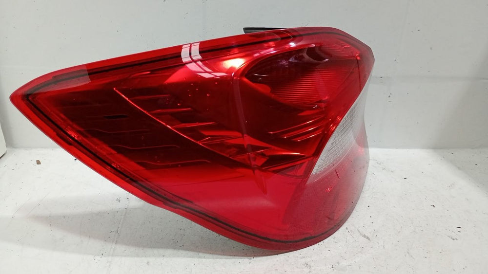 Lanterna Tras Esq Ford Ka 2019/2021