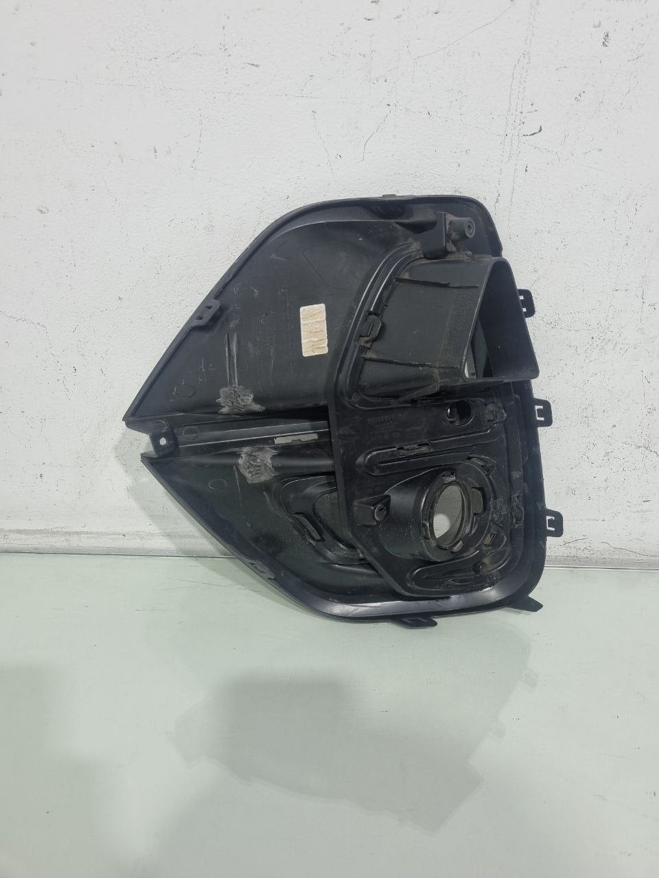 Moldura Farol de Milha Diant Esq Kia Sportage LX 2020/2022