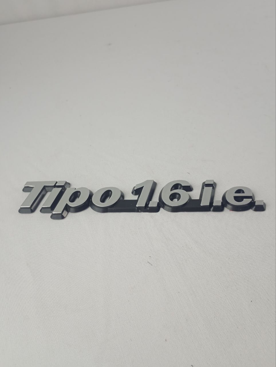 Emblema Traseiro Fiat Tipo 1.6 i.e. 1993/1995 Novo
