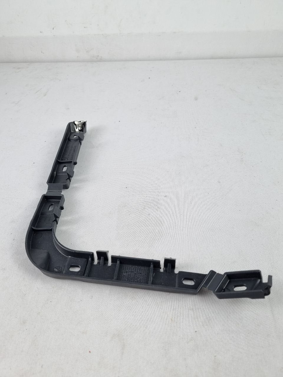 Guia Suporte Para-Choque Tras Esq Ford Ka 2008/2013