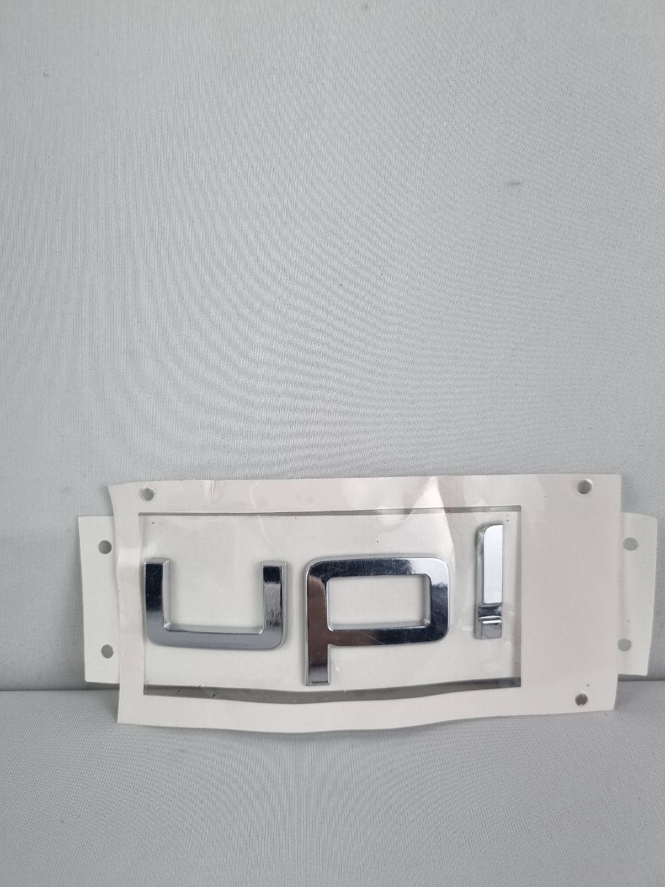 Emblema Tampa Traseira Volkswagen Up! 2014/2021 Novo