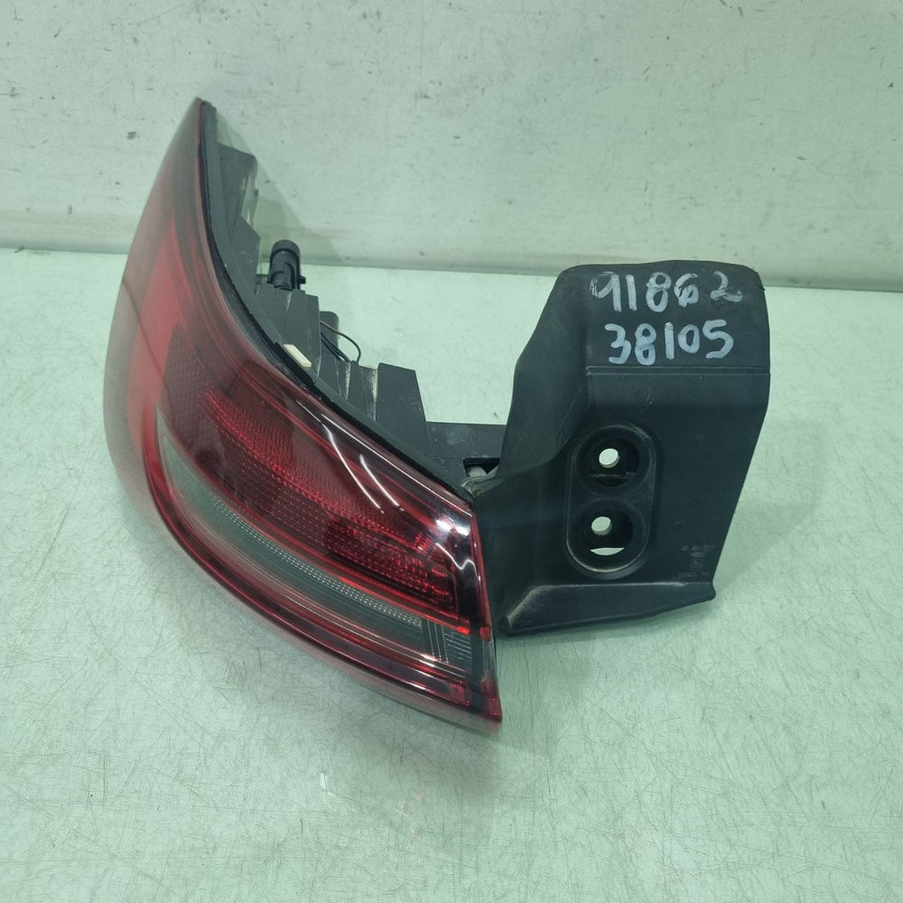 Lanterna Tras Esq Fiat Argo Fastback 2022/2025