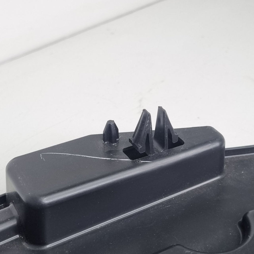 Defletor de Ar Lado Direito Citroën C3 2013/2019 Usado