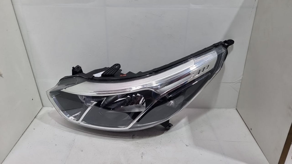 Farol Dianteiro Esquerdo Chevrolet Cobalt 2016/2023 Usado
