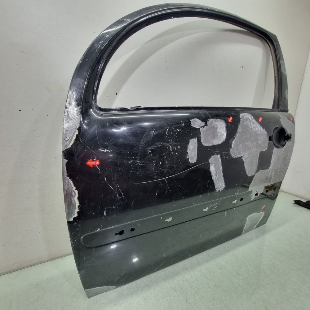 Porta Diant Dir VW Polo 2018/2023 Usada