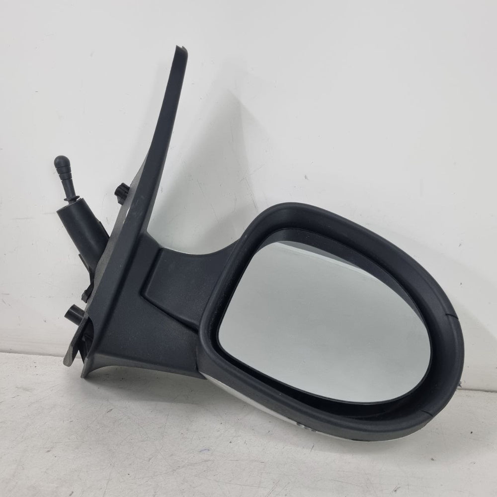Retrovisor lado direito manual clio 2013 a 2016