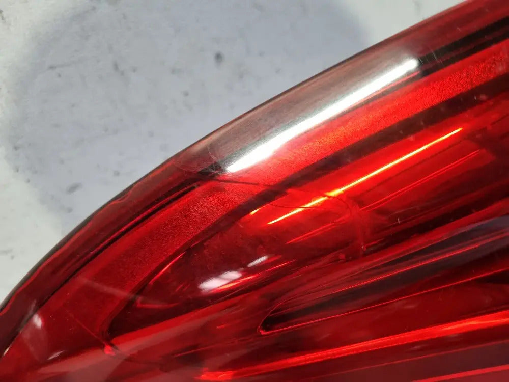 Lanterna Esquerda Chevrolet Prisma 2016/2019 Recuperada Ori.