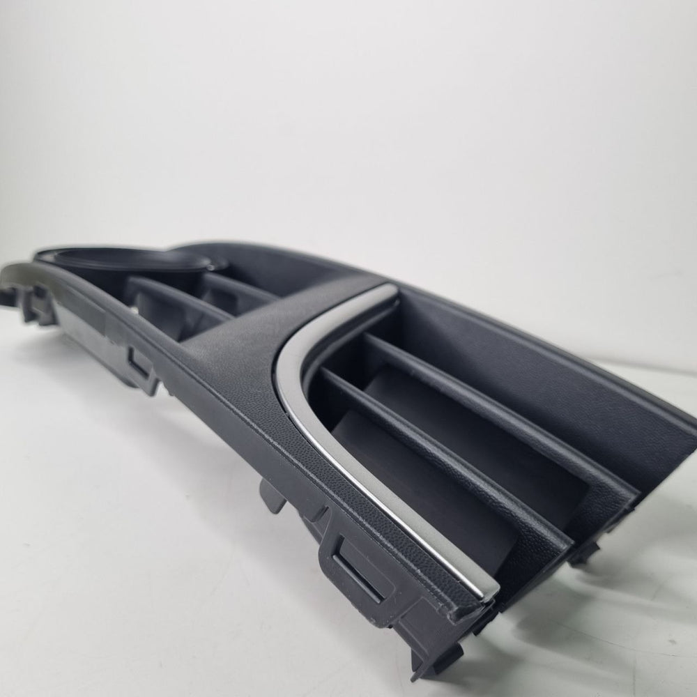Moldura Canto Farol Milha Direita VW Polo 2012/2014 Nova