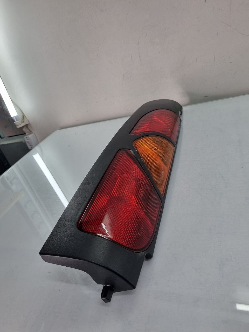 Lanterna Tras Esq Renault Kangoo 2000/2008