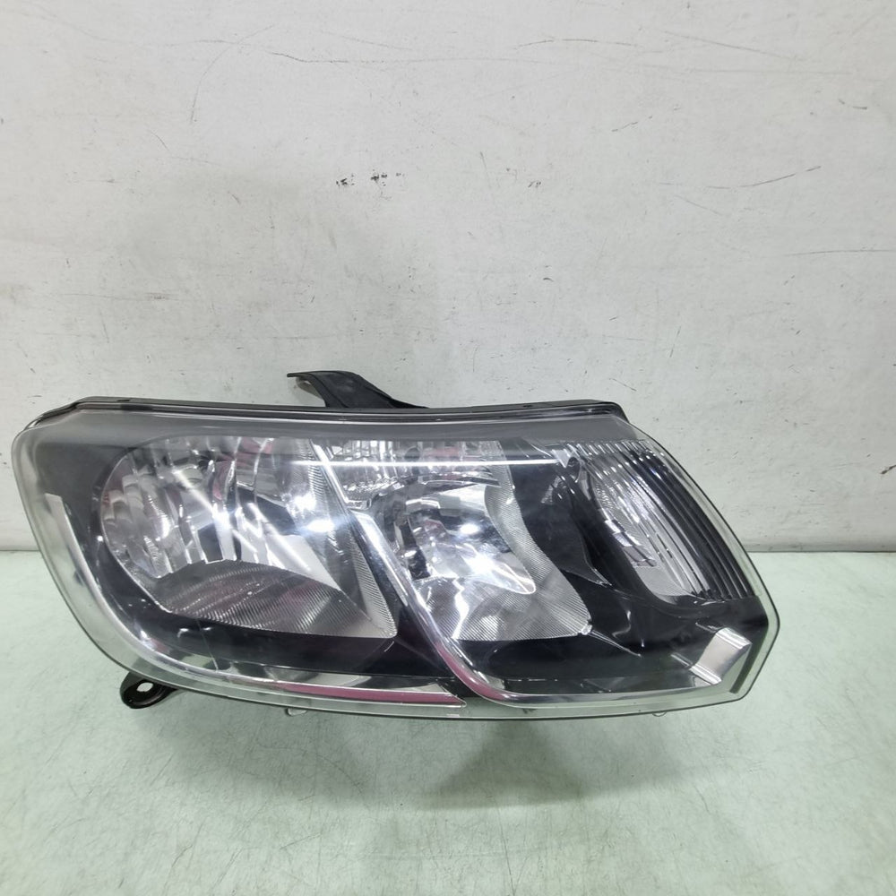 Farol Diant Dir Renault Sandero 2012/2015 Usado