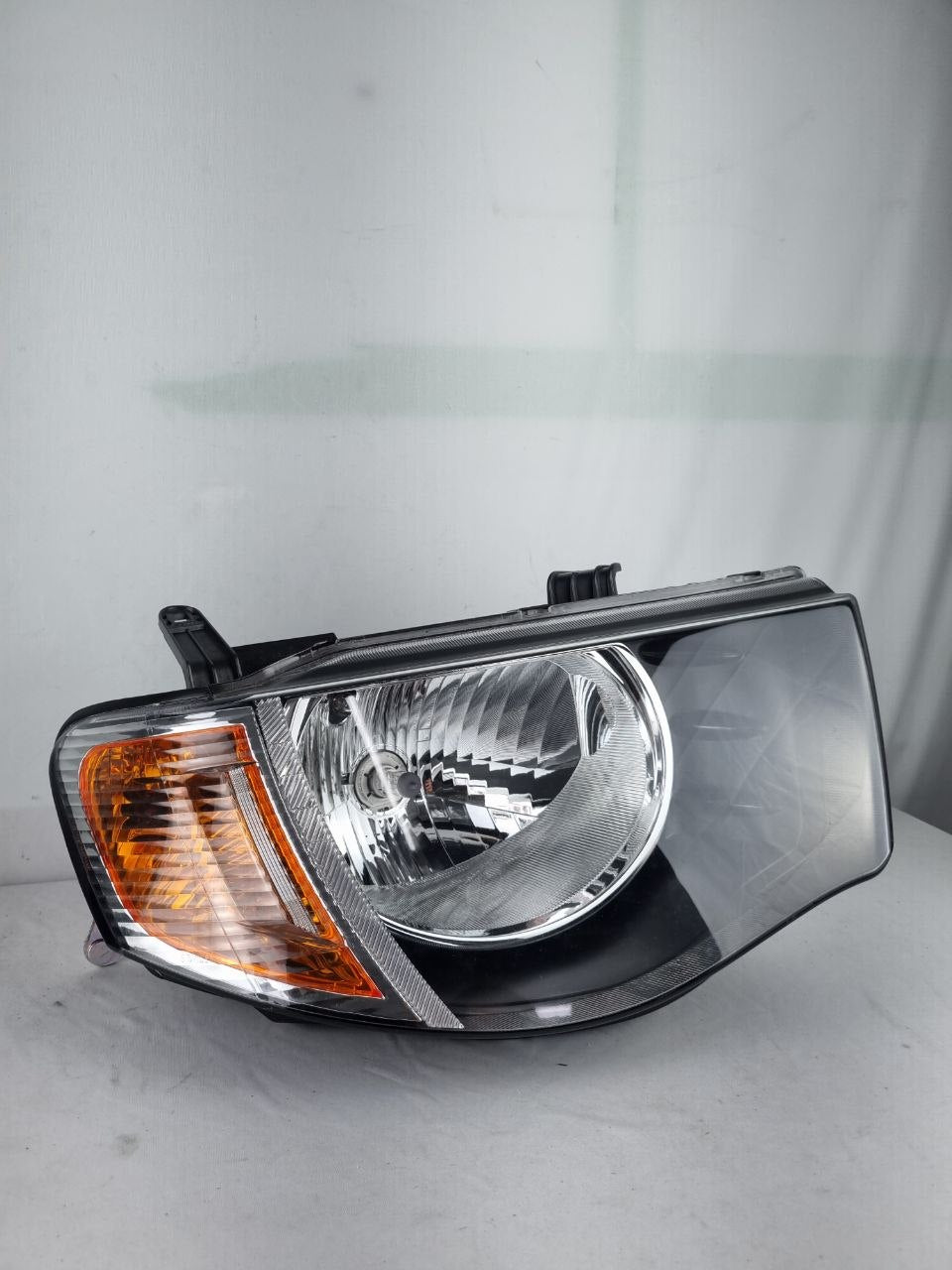Farol Direito L200 Triton 2008/2012 Original