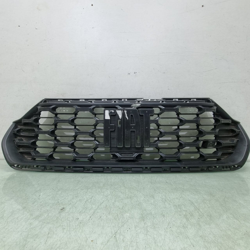 Grade Diant Fiat Strada 2020/2025 Usada
